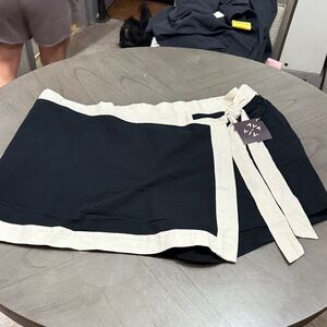 Ava & Viv Black and Cream Wrap Skirt